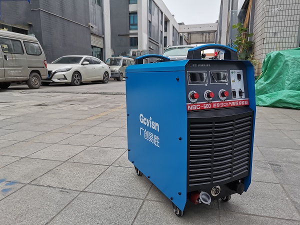 氣體保護焊機